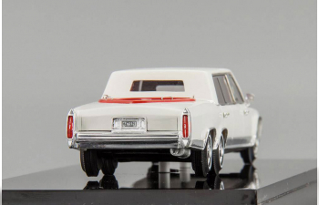 Cadillac stretch limousine 1982 with jacuzzi (white)