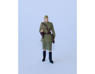 Фигурка Комиссарша в полевой форме