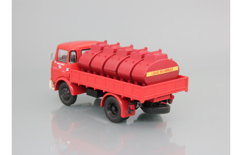 Berliet GAK 5 Citernes Essence