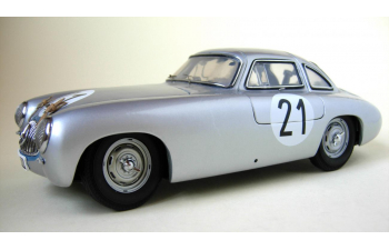 MERCEDES-BENZ 300 SL No 21 Winner Le Mans, Lang/Riess (1952)