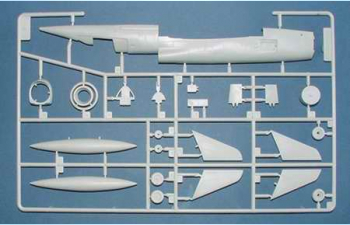 Сборная модель Американский истребитель-бомбардировщик North American F-107A Ultra Sabre