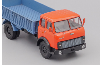 Минский 5335 бортовой, красный с голубым