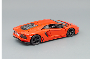 LAMBORGHINI Aventador Coupe LP 700-4, Orange