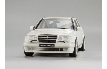 MERCEDES-BENZ E60 AMG (W124) (white)