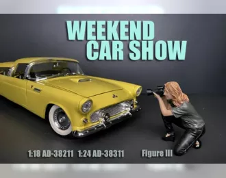 FIGUR No.3 Weekend Car Show Car model not included in the price