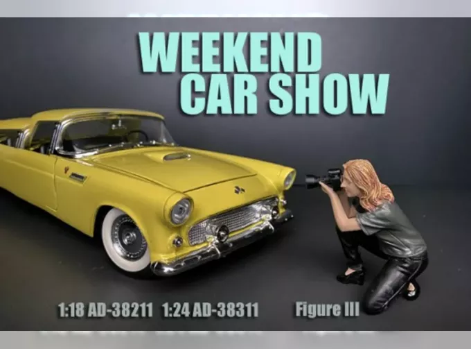 FIGUR No.3 Weekend Car Show Car model not included in the price