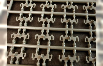 Сборная модель Аксессуары Т-54/Т-55/Т-62 OMSh INDIVIDUAL TRACK LINKS SET. LATE TYPE