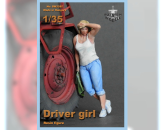 Сборная модель Девушка водитель