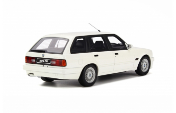 BMW E30 Touring M Pack (white)