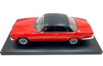 DAIMLER Double Six Coupe (1974), red/black