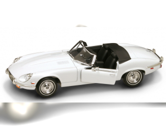 JAGUAR E-Type (1971), white