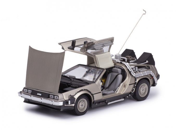 DeLorean DMC-12 1983 из Назад в Будущее I