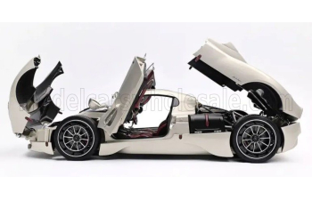 PAGANI Utopia (2022), light grey