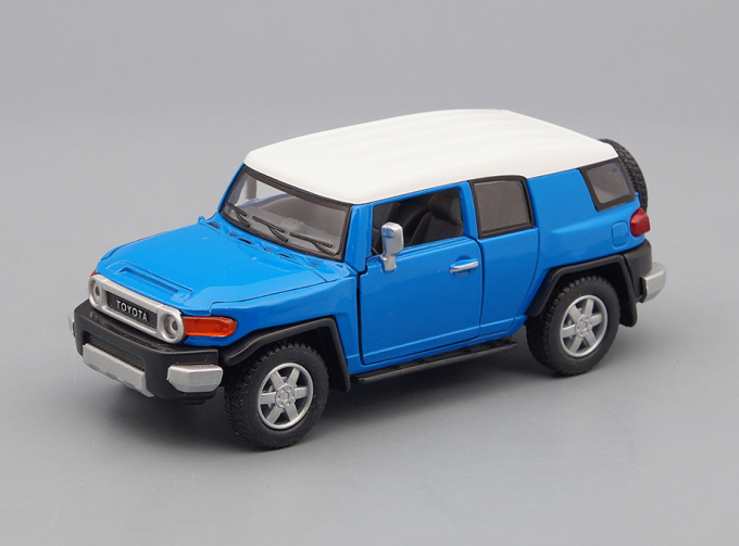 TOYOTA FJ Cruiser, blue / white