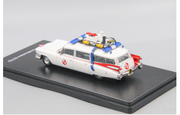 CADILLAC Ghostbusters Ecto-1