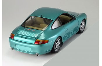 PORSCHE 911 (996) Coupe, green metallic