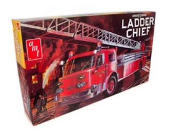 Сборная модель American LaFrance Ladder Chief Fire Truck, plastic modelkit