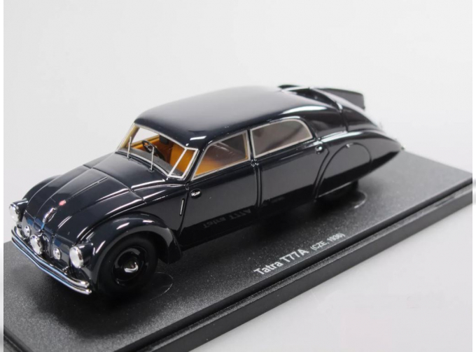 TATRA  T77A (1935), blue-black