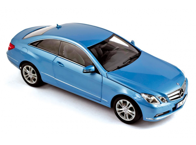 MERCEDES-BENZ E 500 Coupe (2009), blue