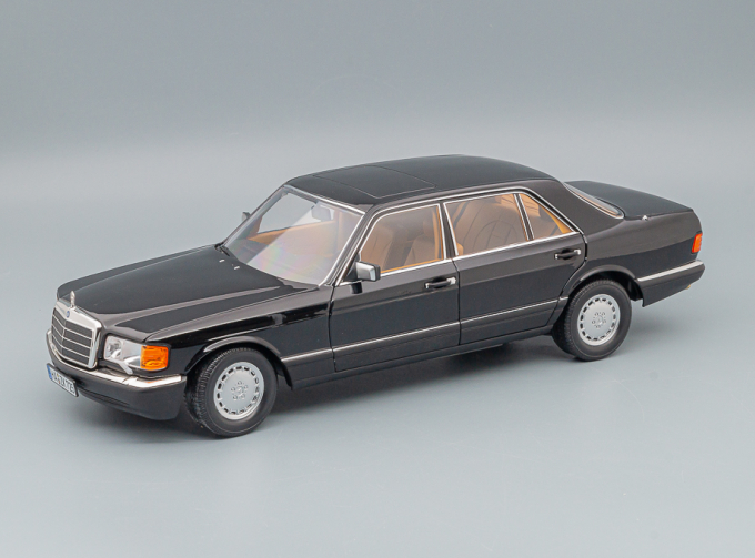 MERCEDES-BENZ 560 SEL (W126) 1989 black metallic