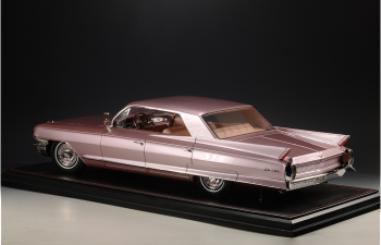 CADILLAC Sedan De Ville 1962 Heather, pink metallic