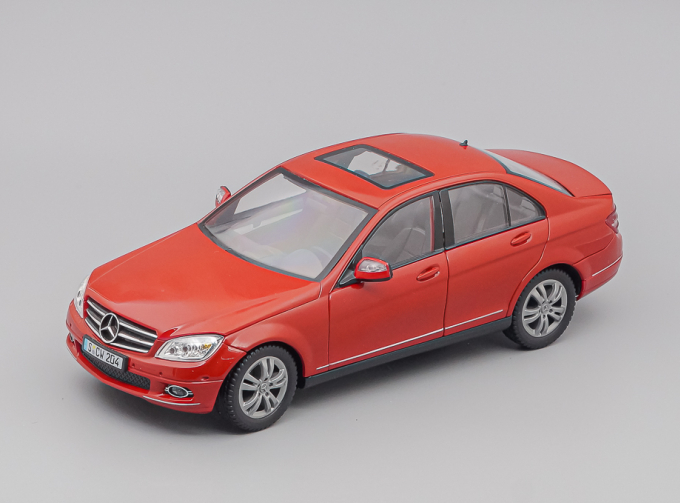 MERCEDES-BENZ C-Klasse, red