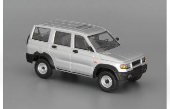 УАЗ 3162 Симбир (2000-2005), Автолегенды СССР 224, серебристый