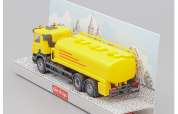 SCANIA P 6х2 поливомоечная цистерна, жёлтый