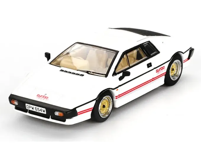LOTUS Esprit Turbo (1981), white / golden Rims