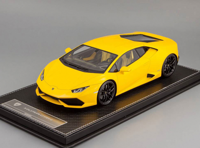 LAMBORGHINI Huracan LP610-4, yellow