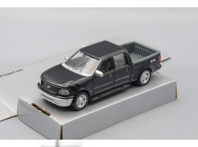 FORD F-150 SuperCrew, black