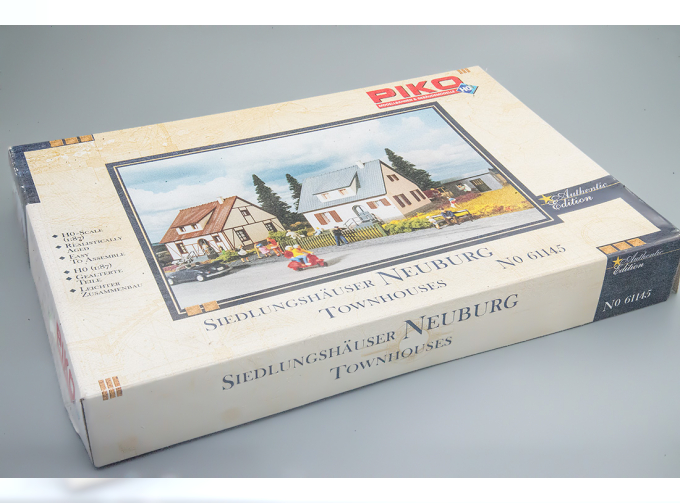 Classic Line Neuburg Cottages, Building Kit (HO-Scale)