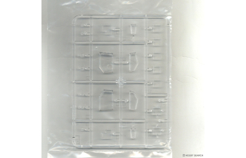 Сборная модель Автомобиль повышенной защищенности M1280 LMTV + полуприцеп M1101