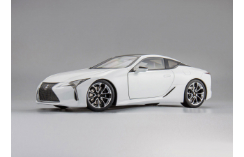 LEXUS LC500, white