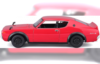 Сборная модель NISSAN Skyline 2000GT-R (KPGC110) (1973), red