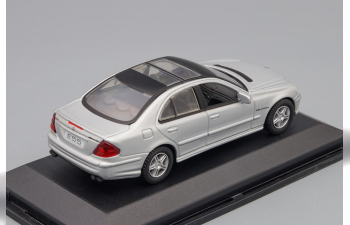 MERCEDES-BENZ E55, Road Signature, silver