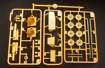 Сборная модель WWII German StuG III Ausf C/D with 75mm StuK 37/L24 & 75mm StuK40/L48 (2 in 1)