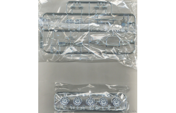 Сборная модель Mitsubishi Delica Star Wagon'91