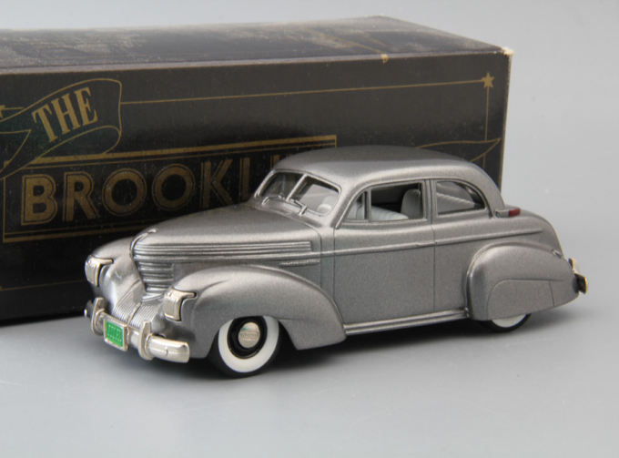 GRAHAM Combination Coupe (1939), grey