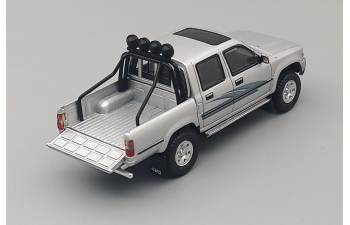 TOYOTA Hilux Double Cab 4WD (LN101), silver