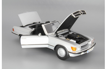 MERCEDES-BENZ 350SL R107 (1971-1989), diamond silver