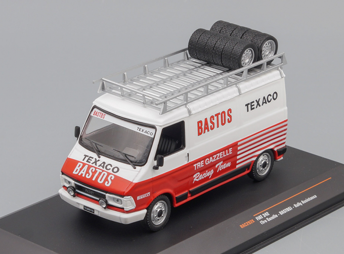 FIAT 242 техничка "Bastos Racing Team" с багажником и колесами на крыше 1982