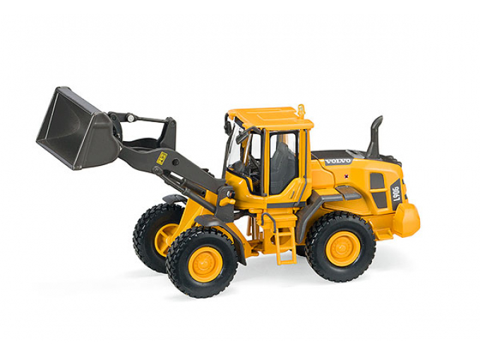 VOLVO L90G Loader, yellow