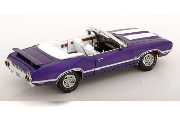 OLDSMOBILE 442 W-30 (1970), purple-metallic white