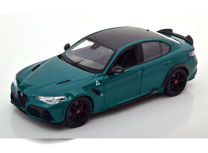 ALFA ROMEO Giulia GTA (2020), green metallic