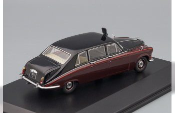 DAIMLER DS420 Queen Mother Limousine (1970), claret / black