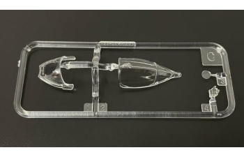 Сборная модель Советский истребитель MiGG-17F/LIM-5/Shenyang J-5 DELUXE EDITION