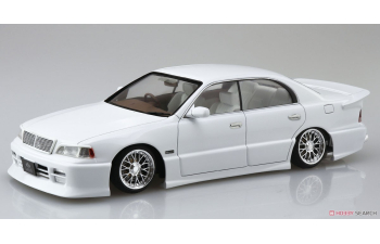 Сборная модель Toyota Crown Majesta '91 Garson