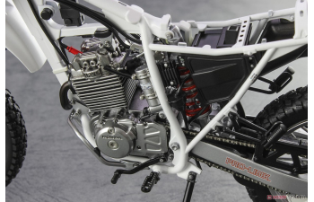 Сборная модель Honda XLR BAJA (MD22) (1991)