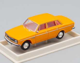 VOLVO 144, yelloworange